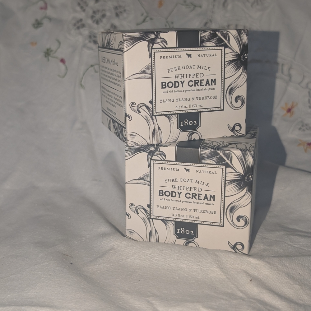 Beekman 1802 Pure Goat Milk Whipped Body Cream - Black and White